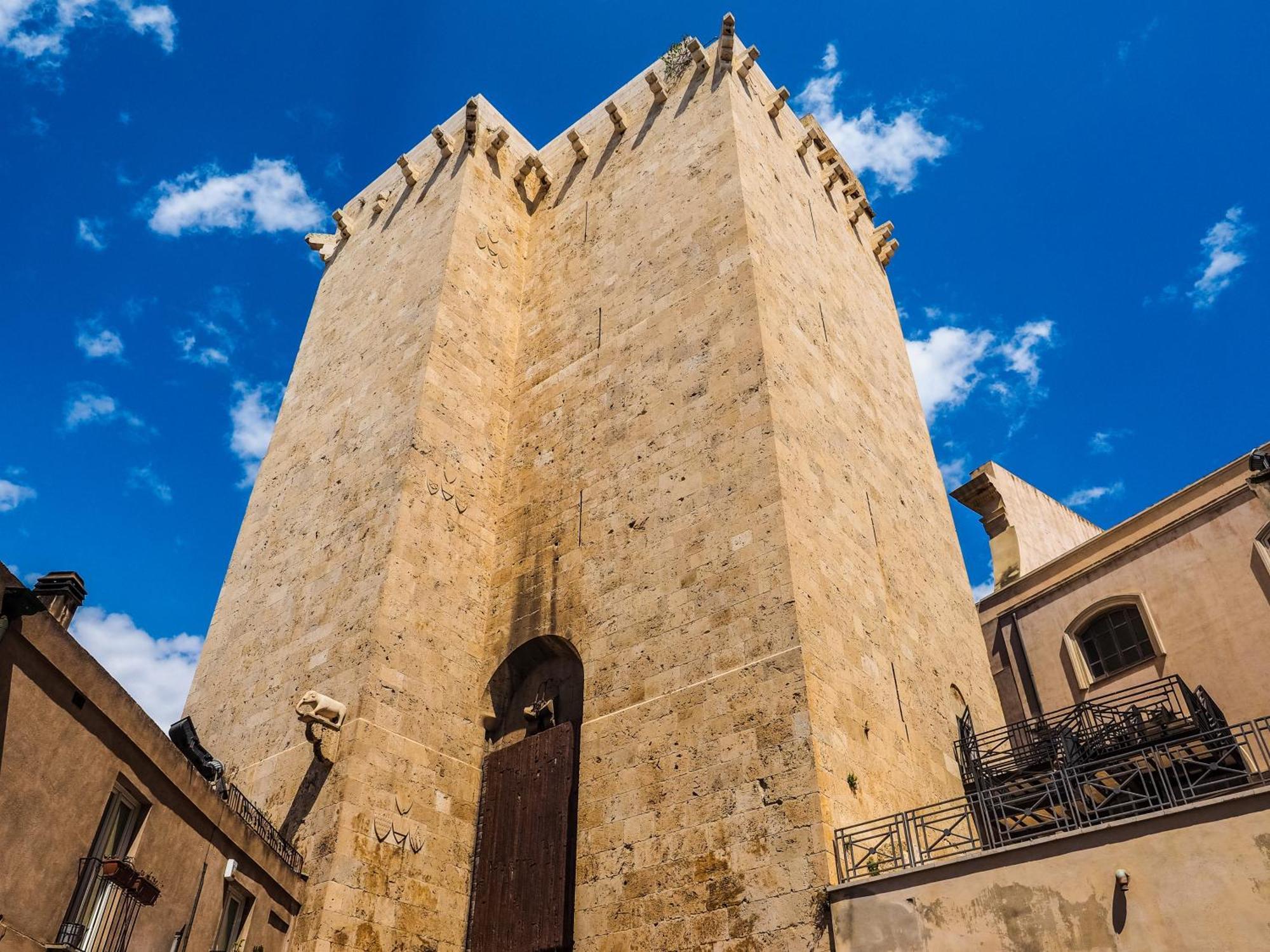 Casa Storica Di Charme Con Vista Mare Nel Cuore Di كالياري المظهر الخارجي الصورة